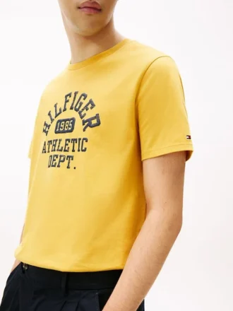ヒルフィガー 1985 アスレチック ロゴ Tシャツ