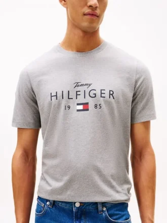 ヒルフィガー 1985 グラフィックTシャツ ヒルフィガー 1985 グラフィックTシャツ