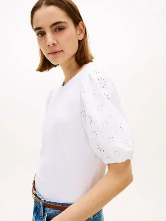 刺繍入りアイレット ミックスメディア トップス