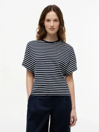 バットウィングスリーブ クルーネックTシャツ