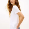 クラシックフィットの軽量ジャージーTシャツ