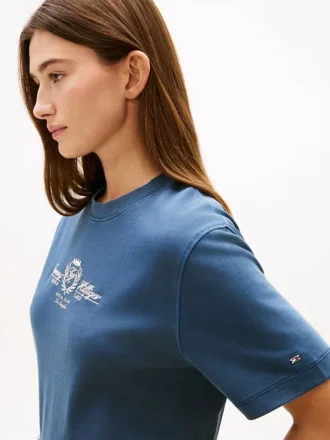 刺繍入りクラブクレストロゴTシャツ