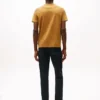 トーン・オン・トーンのフラッグロゴTシャツ