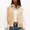 Tommy Jeans スエード・バーシティ・ジャケット