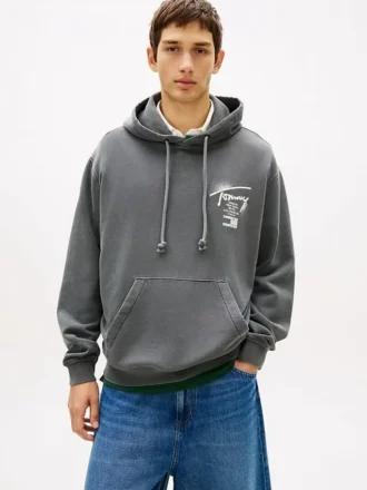 Tommy Jeans スプレーペイントロゴ フーディー