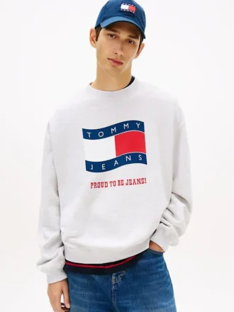 Tommy Jeans ウェービー・フラッグ・ロゴ スウェットシャツ