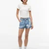 Tommy Jeans カフ付きデニムショーツ