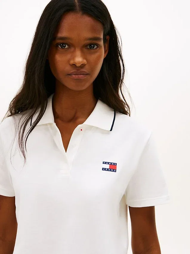 Tommy Jeans クロップド・ボクシーフィット ポロシャツ Tommy Jeans クロップド・ボクシーフィット ポロシャツ