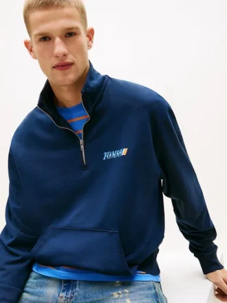 Tommy Jeans ロゴ クォータージップ スウェットシャツ
