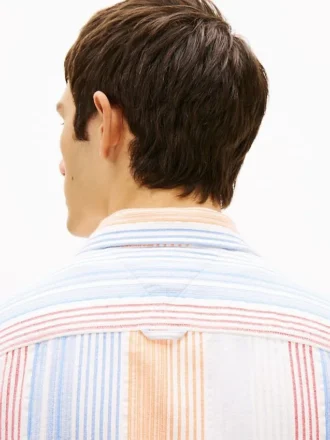Tommy Jeans リラックス ストライプ ドビーシャツ