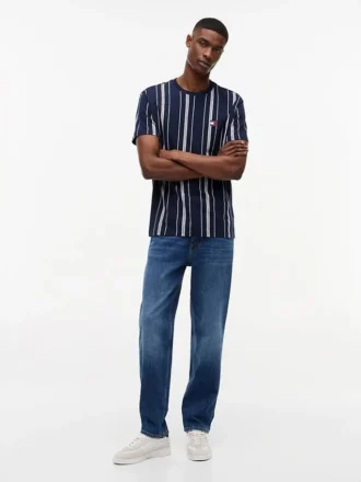 Tommy Jeans テーパード・ストレート・ジーンズ
