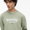 Tommy Jeans ロゴ スエード調スウェットシャツ Tommy Jeans ロゴ スエード調スウェットシャツ