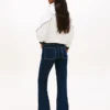Tommy Jeans ローライズ ブーツカット ポケットジーンズ Tommy Jeans ローライズ ブーツカット ポケットジーンズ
