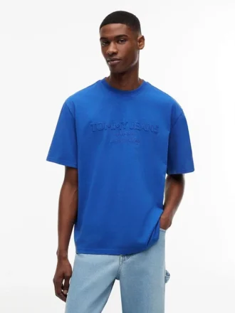 Tommy Jeans ディストレスド・ロゴTシャツ