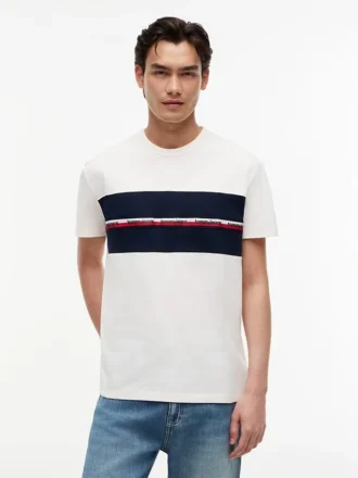 Tommy Jeans シグネチャー・ロゴ・テープ Tシャツ