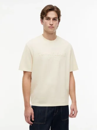 Tommy Jeans ディストレスド・ロゴTシャツ
