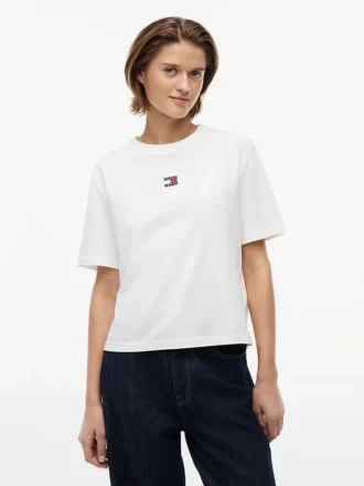 Tommy Jeans バッジ ボクシー Tシャツ