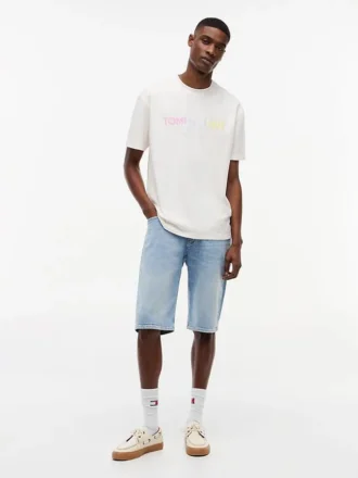 Tommy Jeans グラデーションロゴTシャツ