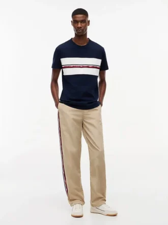 Tommy Jeans シグネチャー・ロゴ・テープ Tシャツ