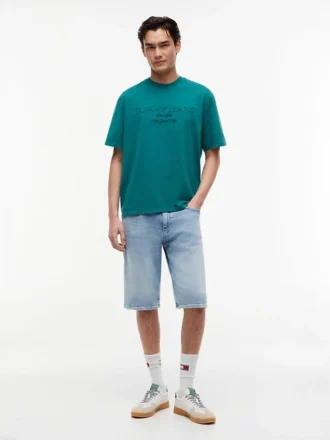Tommy Jeans ディストレスド・ロゴTシャツ