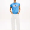 Tommy Jeans ウェービー・フラッグ・ロゴ Tシャツ