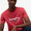 Tommy Jeans ロゴ スリムフィット Tシャツ Tommy Jeans ロゴ スリムフィット Tシャツ