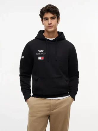 Tommy x Cadillac F1® Team レプリカ フーディー