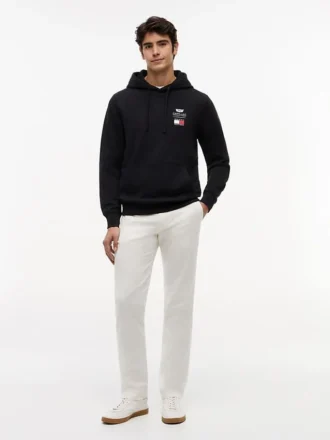 Tommy x Cadillac F1® Team ロゴ フーディー