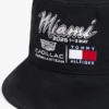 Tommy x Cadillac F1® Team マイアミ バケットハット
