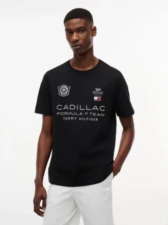 Tommy x Cadillac F1® Team カー グラフィック Tシャツ