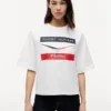 Tommy x Cadillac F1® Team ボックスシルエット シェブロン Tシャツ Tommy x Cadillac F1® Team ボックスシルエット シェブロン Tシャツ