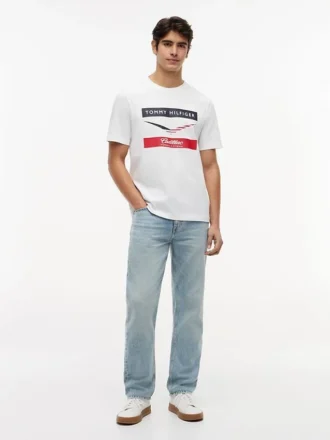 Tommy x Cadillac F1® Team シェブロン Tシャツ