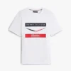 Tommy x Cadillac F1® Team シェブロン Tシャツ Tommy x Cadillac F1® Team シェブロン Tシャツ