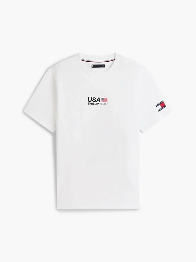 トミー × US SailGP チーム グラフィックTシャツ トミー × US SailGP チーム グラフィックTシャツ