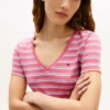 ストライプ柄Vネック「フェイバリット」Tシャツ